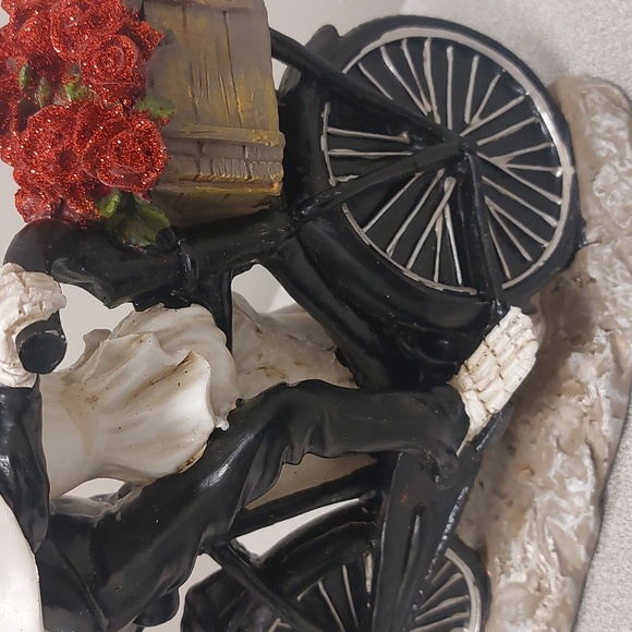 Love Never Dies Newly Wed Skeleton Couple On Bike Goth Romance Decor Figurine - Picture 13 of 16